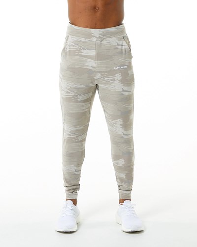 Alphalete 4-Way Stretch Jogger Camo | JQFA-84320